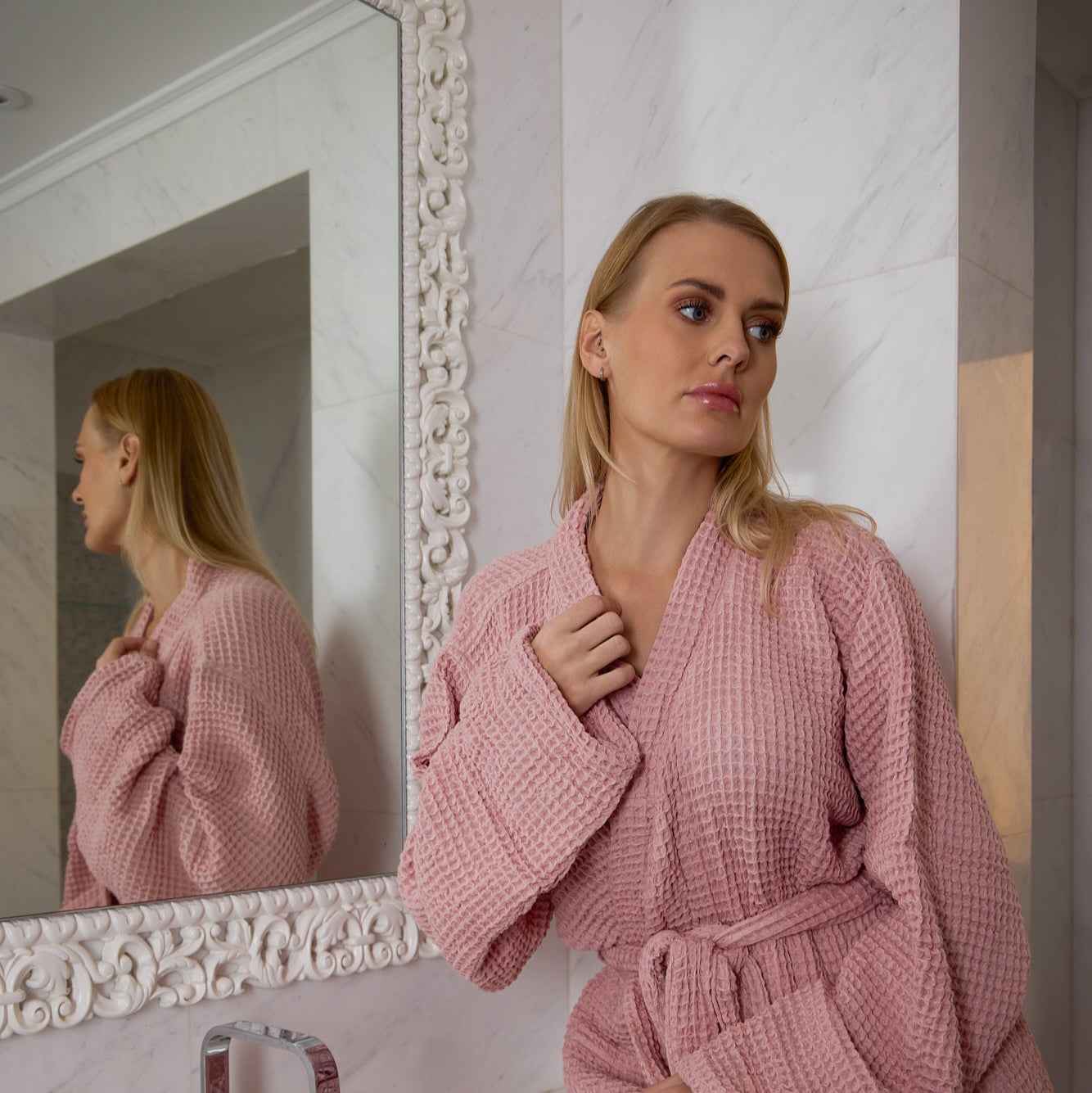 Waffle weave bath robe